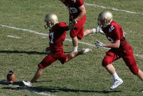 足坛传奇诞生，足坛界历史传奇